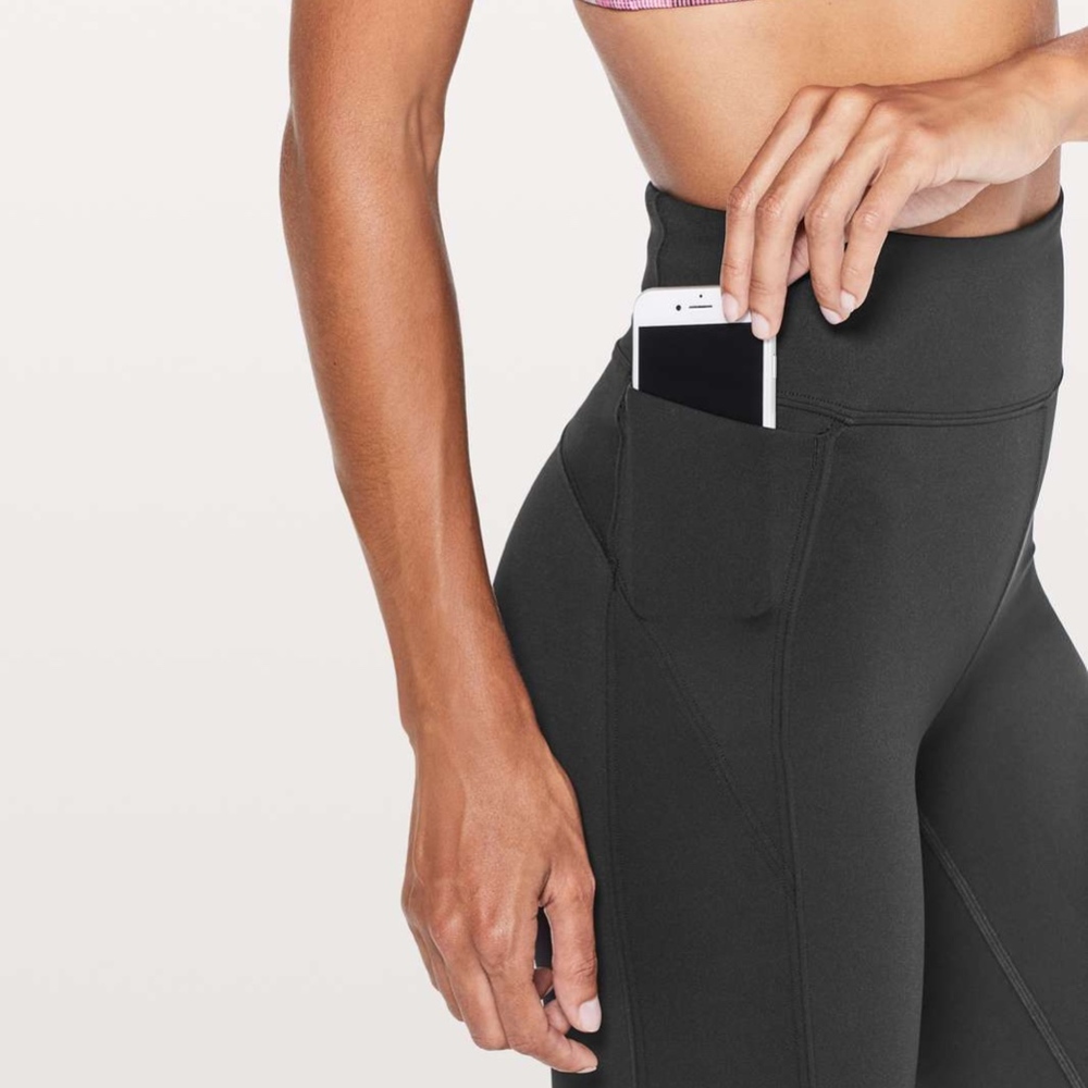 Lululemon Black Women Biker Shorts- Size 4